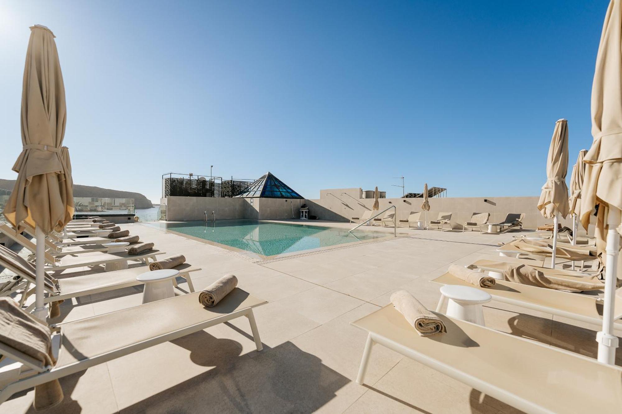 Labranda Reveron Plaza Hotel 4*